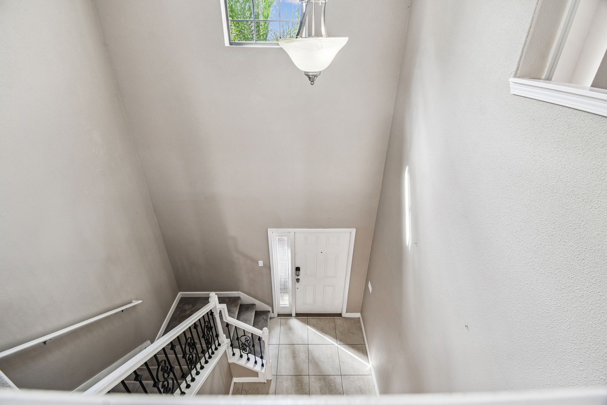 New Port Richey, Florida, 34655, United States, 6 Bedrooms Bedrooms, ,4 BathroomsBathrooms,Residential,For Sale,1980137