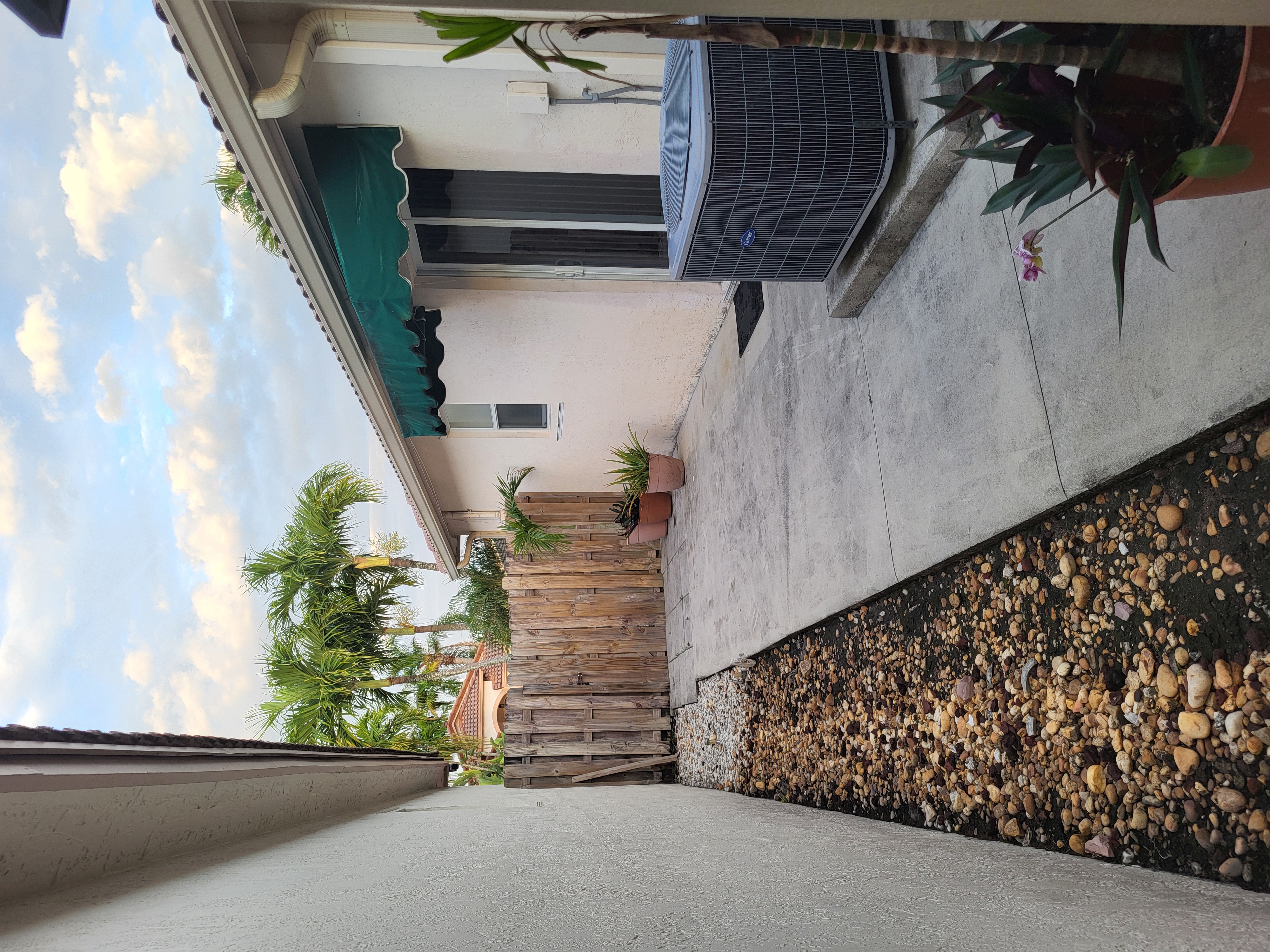 Miami, Florida, 33196, United States, 3 Bedrooms Bedrooms, ,2 BathroomsBathrooms,Residential,For Sale,1979273