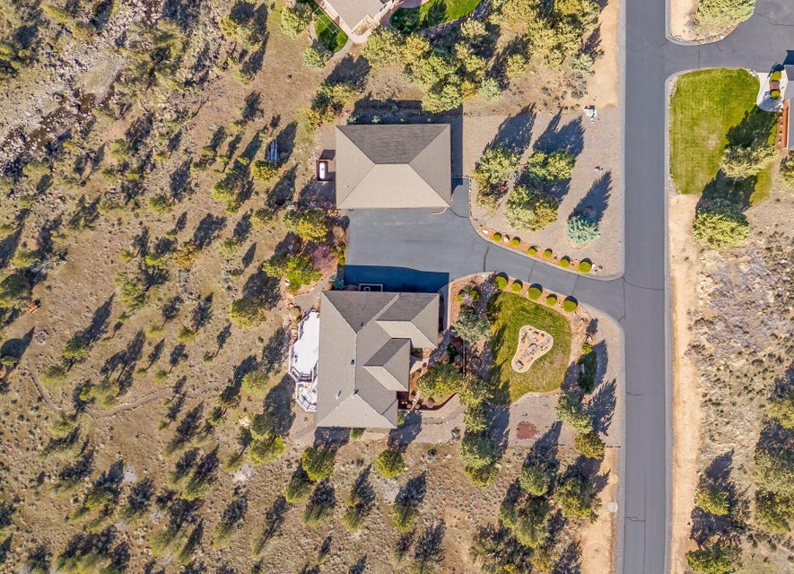 Prineville, Oregon, 97754, United States, 3 Bedrooms Bedrooms, ,3 BathroomsBathrooms,Residential,For Sale,1770738