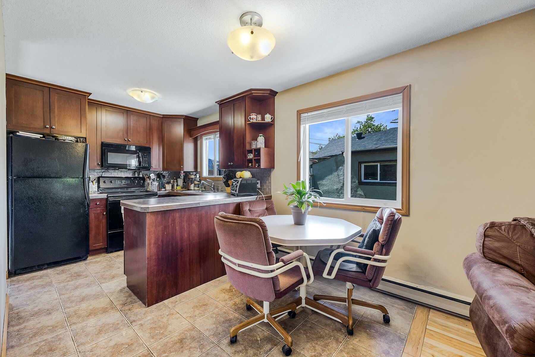  Two Bedroom Vernon Home - 物件實景