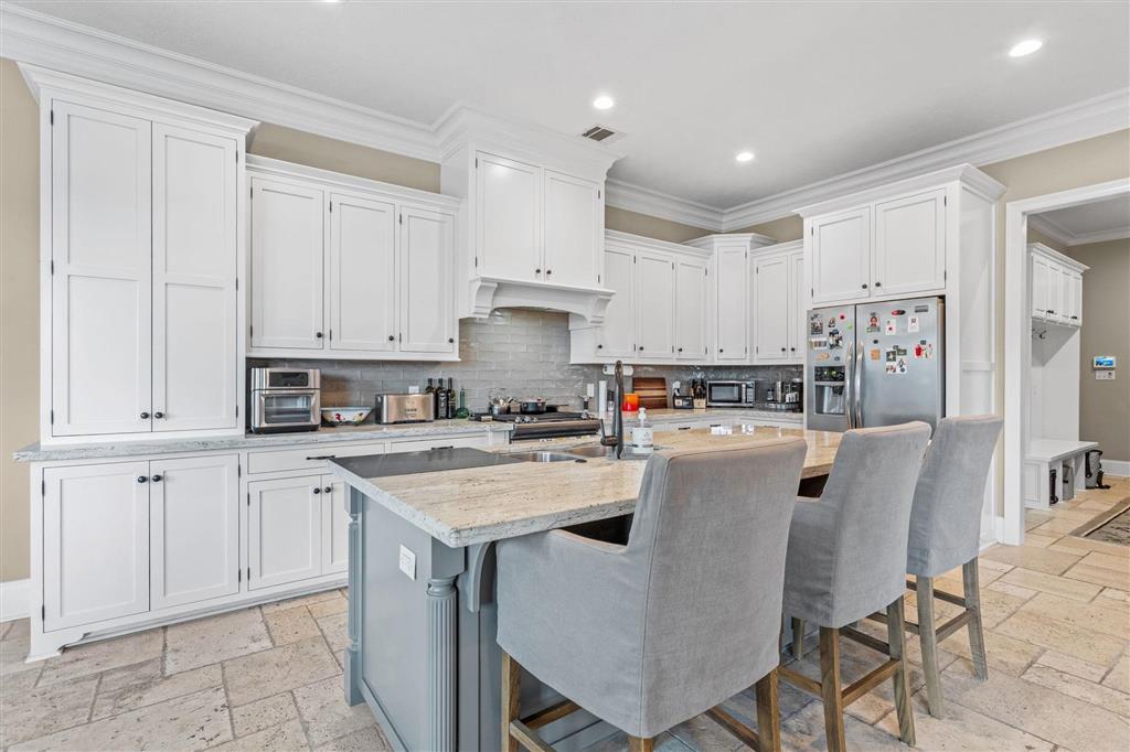 Lake Charles, Louisiana, 70605, United States, 4 Bedrooms Bedrooms, ,3 BathroomsBathrooms,Residential,For Sale,1984482