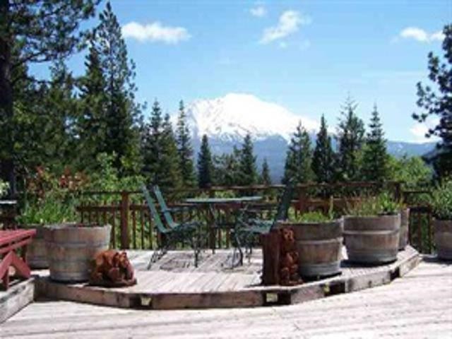 Weed, California, 96094, United States, 2 Bedrooms Bedrooms, ,2 BathroomsBathrooms,Residential,For Sale,1981439