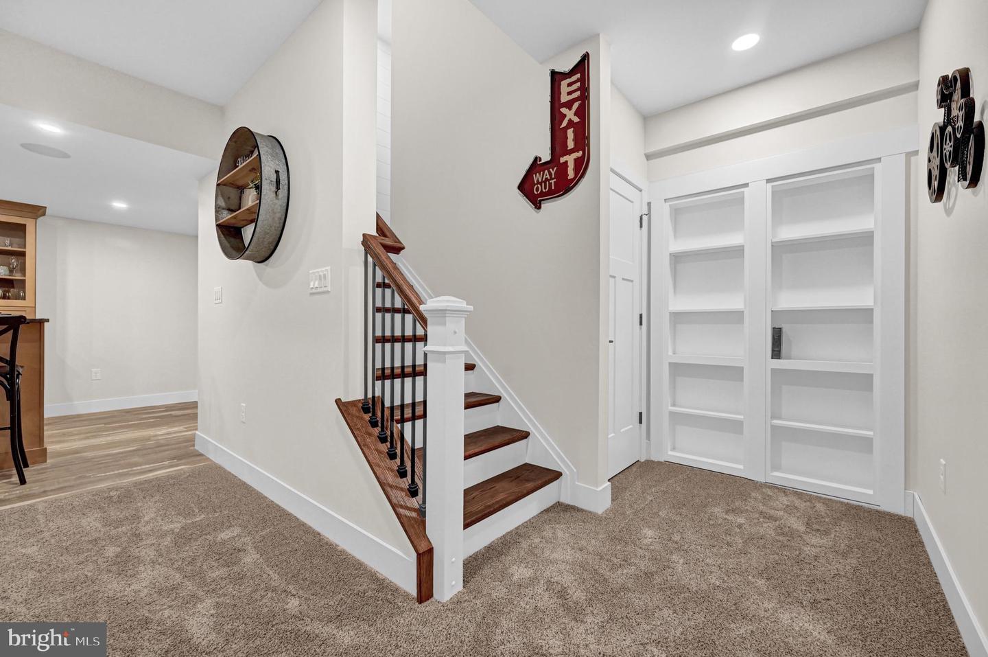 705 Oxford Drive Unit 39, York, Pennsylvania, 17406, United States, 4 Bedrooms Bedrooms, ,5 BathroomsBathrooms,Residential,For Sale,705 Oxford Drive Unit 39,1628330