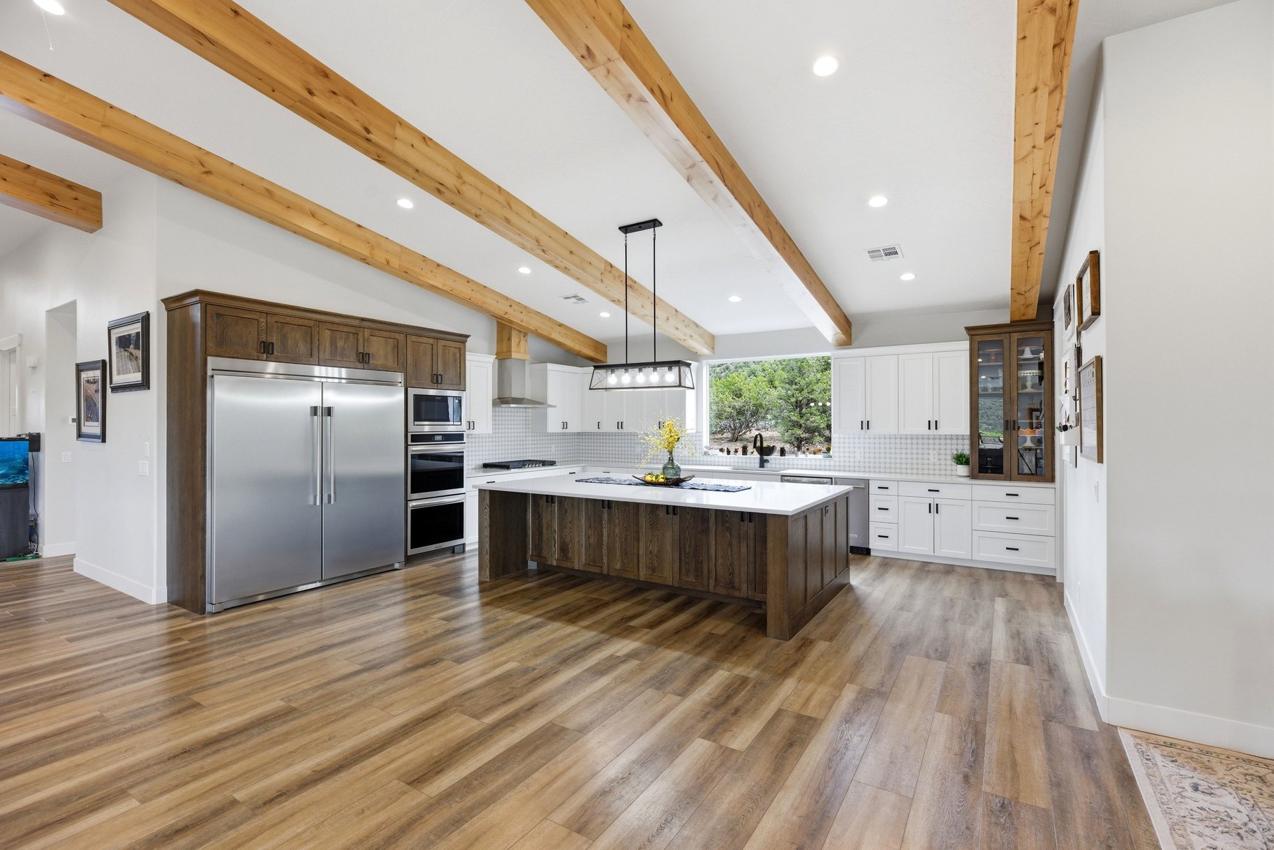  5 Acres • Two Homes In One • Horse Property With Flexible Living Options - 物件實景