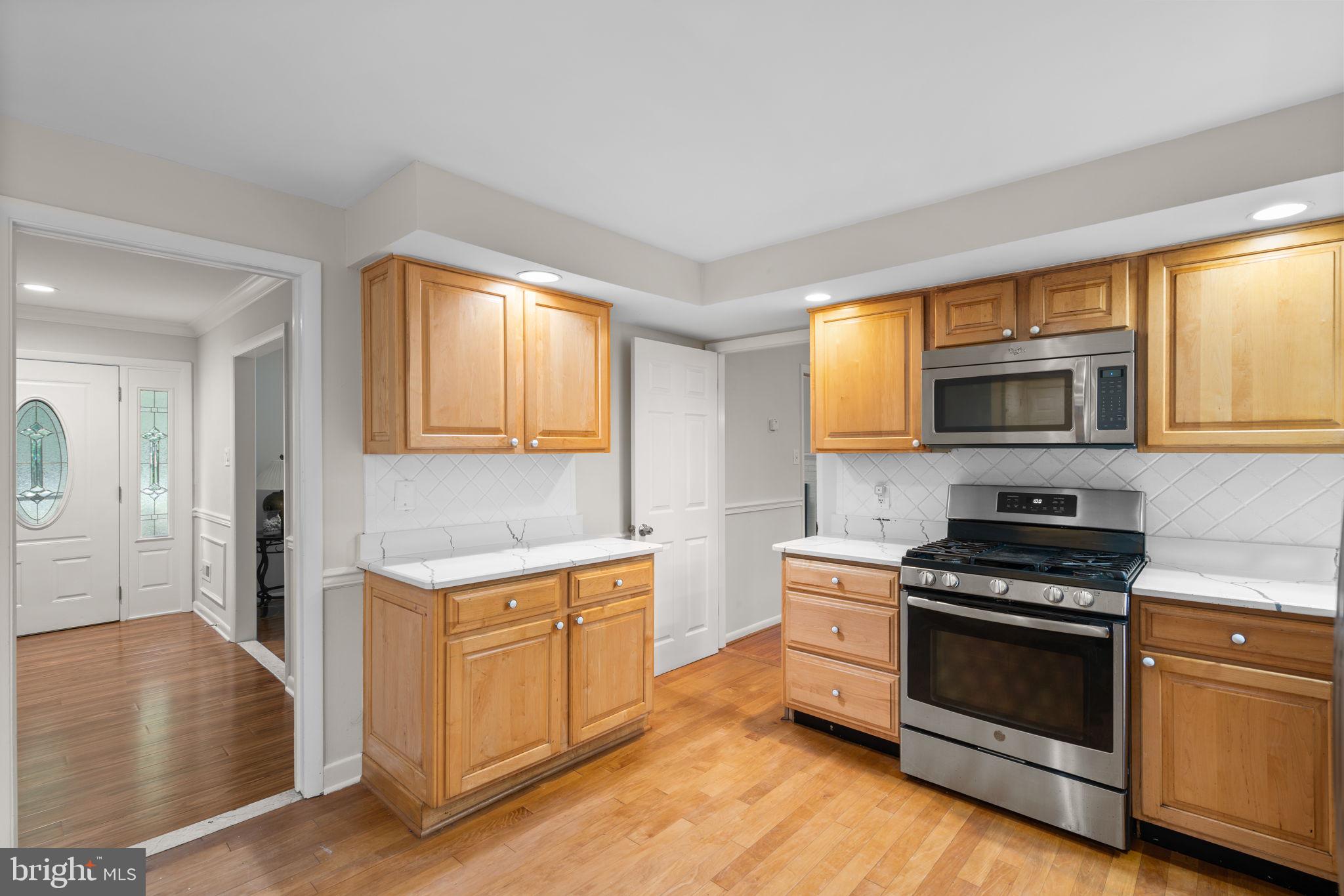 Springfield, Virginia, 22152, United States, 4 Bedrooms Bedrooms, ,4 BathroomsBathrooms,Residential,For Sale,1942783