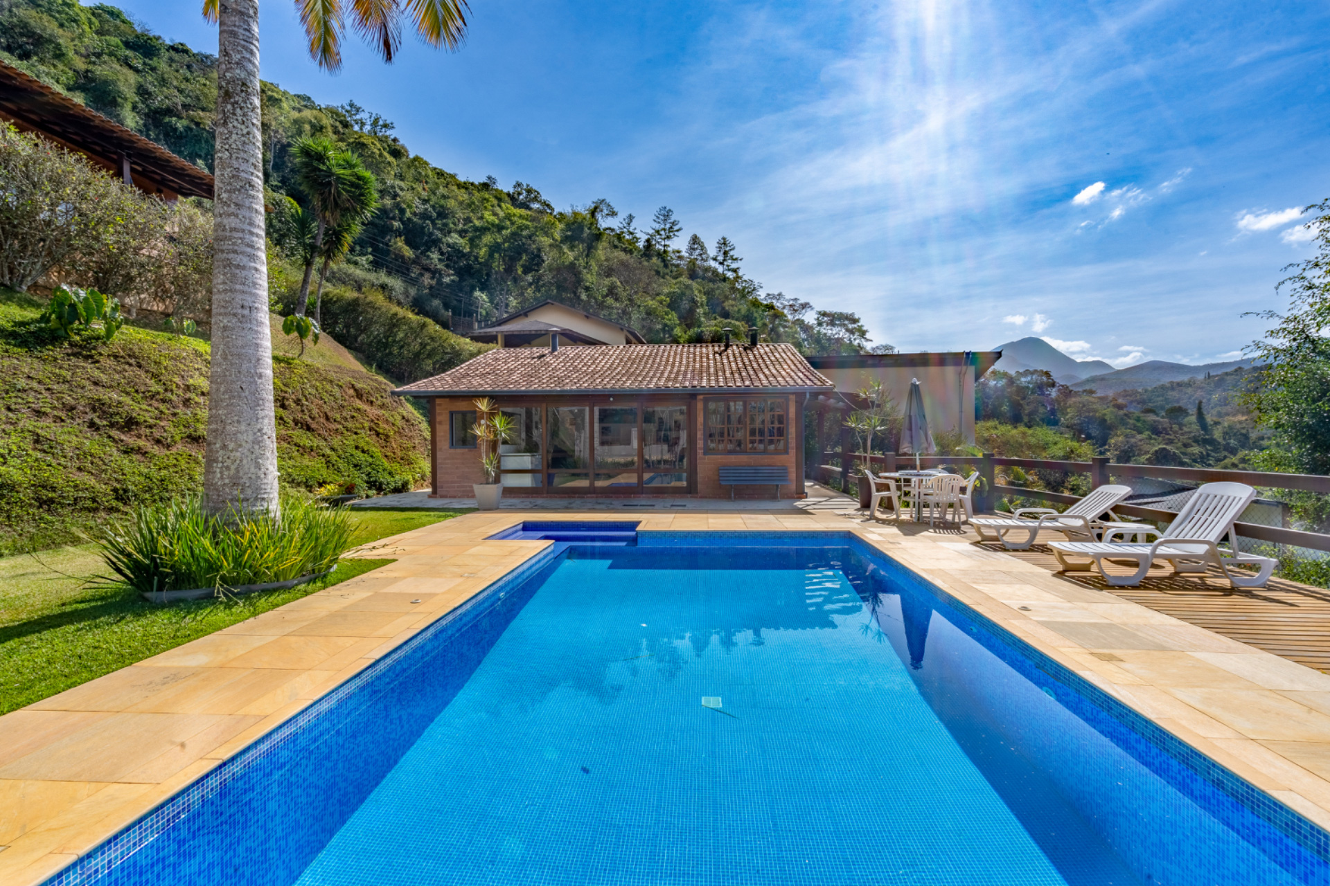  Mountain residence with leisure area and guest suite in Itaipava - 物件實景