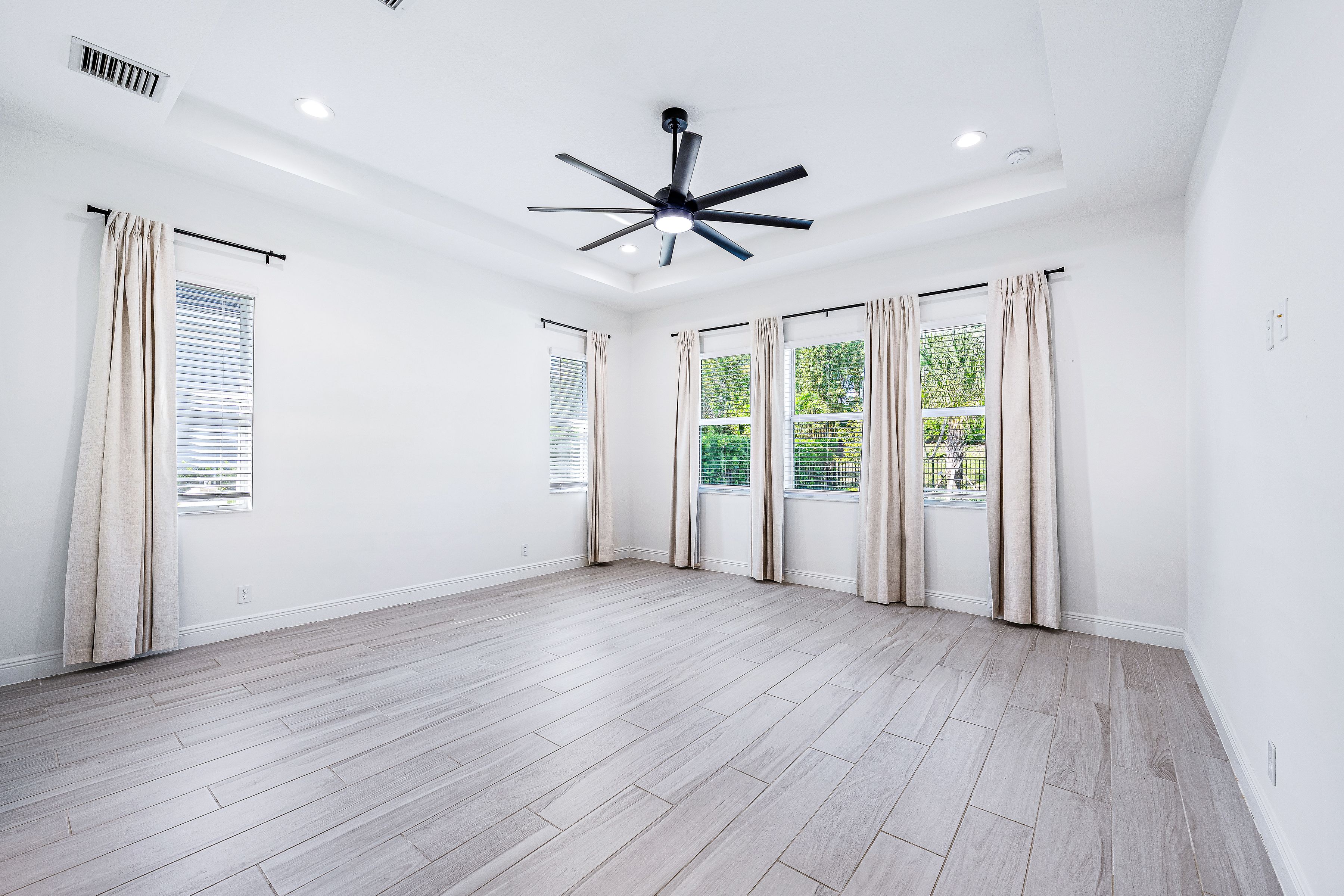 9224 Crestview Circle - 物件實景