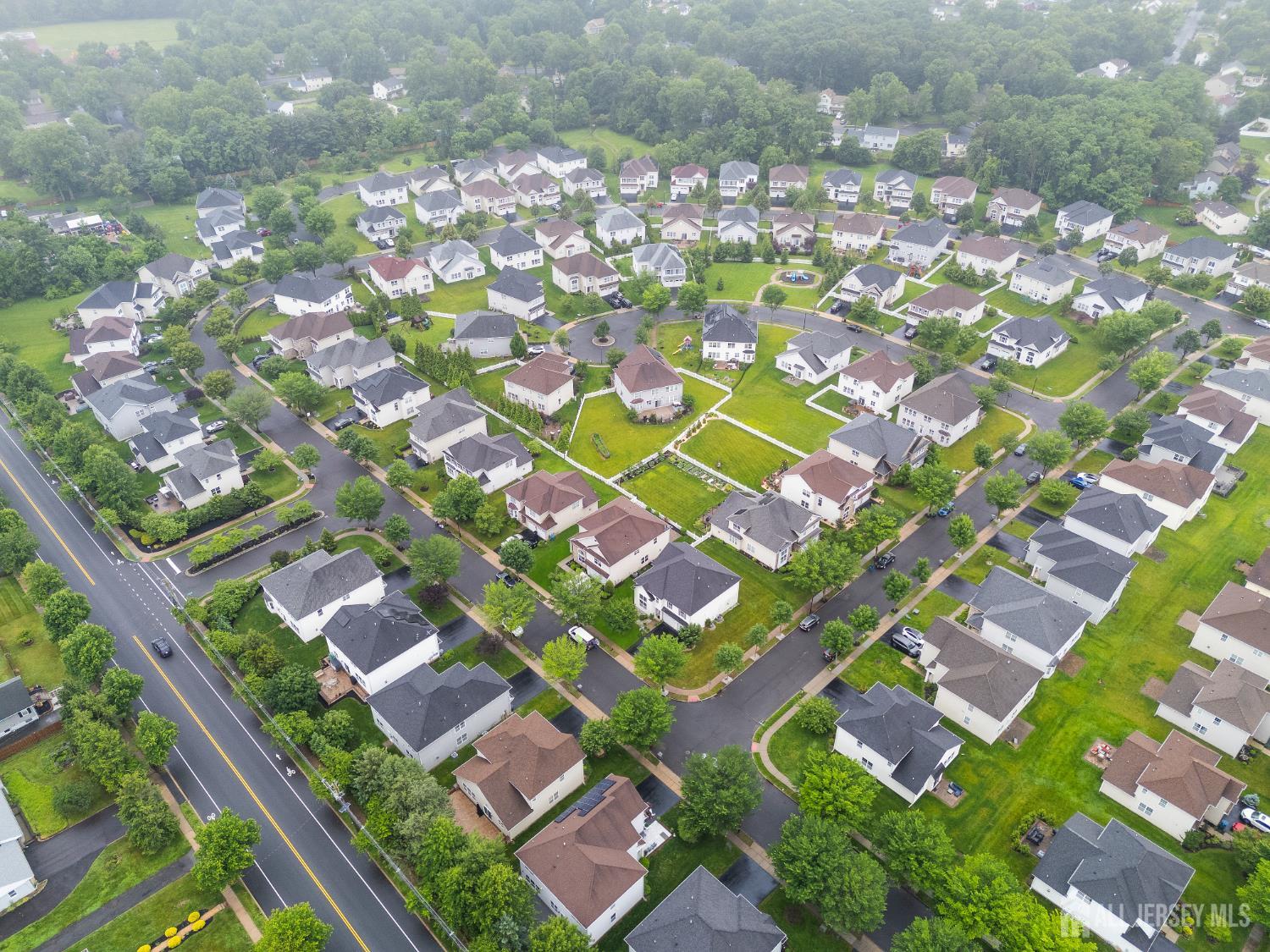 Piscataway, New Jersey, 08854, United States, 4 Bedrooms Bedrooms, ,3 BathroomsBathrooms,Residential,For Sale,1889779