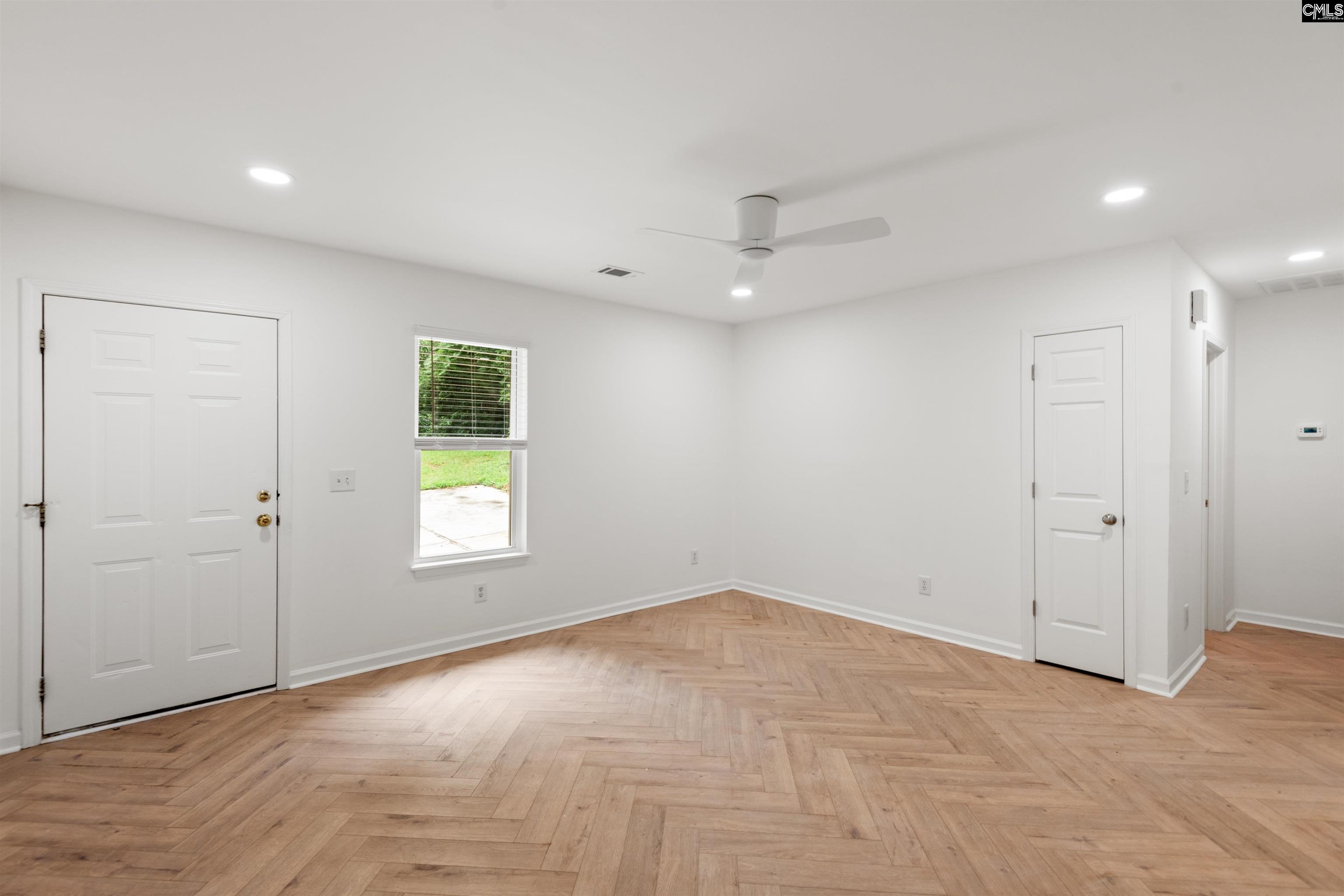Columbia, South Carolina, 29201, United States, ,3 BathroomsBathrooms,Residential,For Sale,1926289