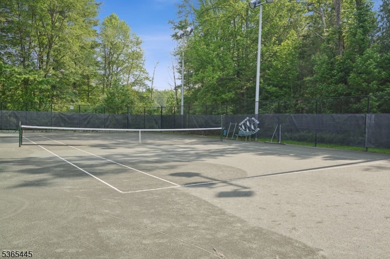 Kinnelon Boro, New Jersey, 07405-2443, United States, 4 Bedrooms Bedrooms, ,3 BathroomsBathrooms,Residential,For Sale,1861963