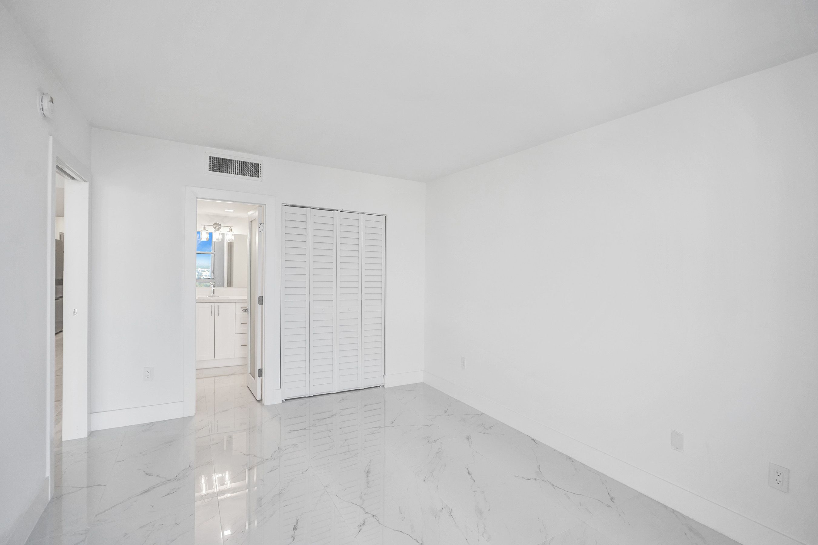  3625 N Country Club Dr, Aventura, FL, 33180 - 物件實景