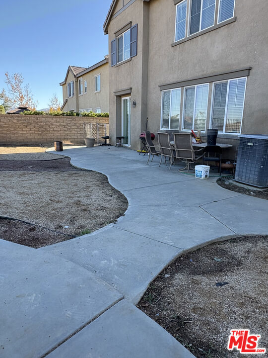 Palmdale, California, 93551, United States, 5 Bedrooms Bedrooms, ,4 BathroomsBathrooms,Residential,For Sale,2001552