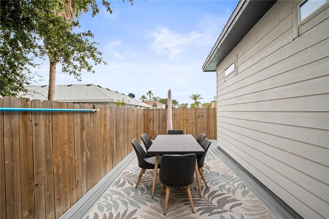 Corpus Christi, Texas, 78418, United States, 4 Bedrooms Bedrooms, ,3 BathroomsBathrooms,Residential,For Sale,1778895