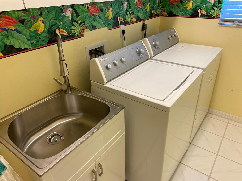 Nokomis, Florida, 34275, United States, 3 Bedrooms Bedrooms, ,2 BathroomsBathrooms,Residential,For Sale,1908460