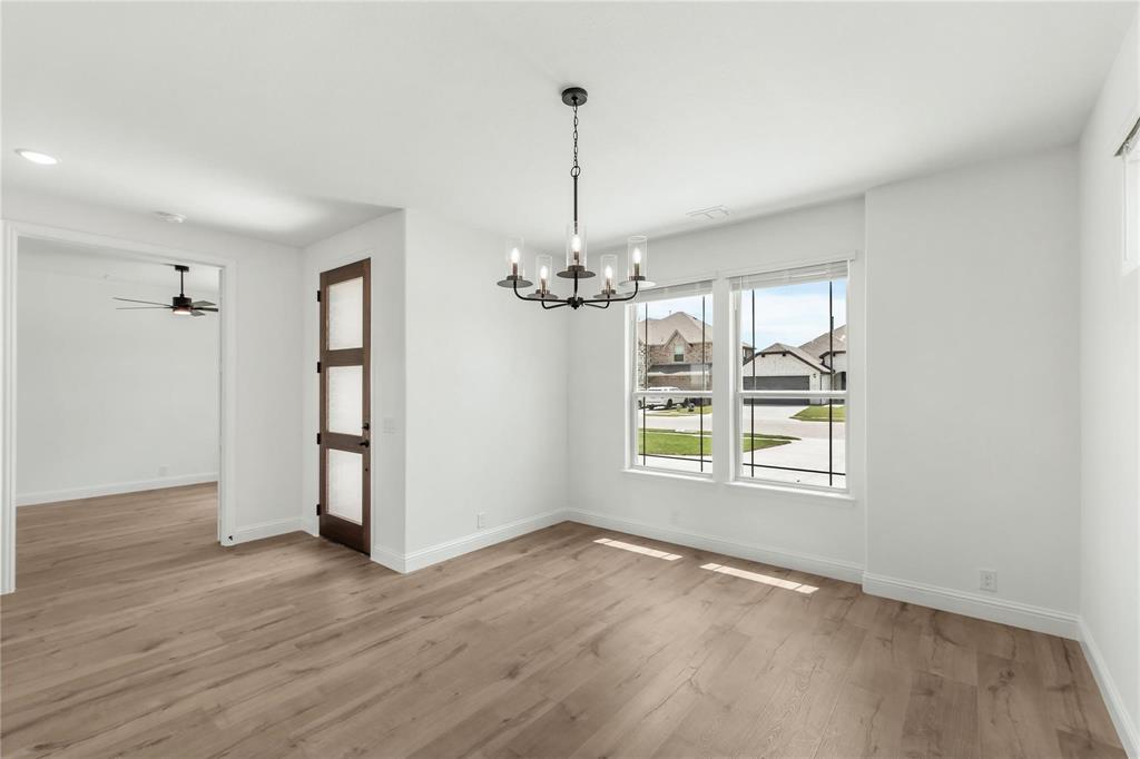 Justin, Texas, 76247, United States, 5 Bedrooms Bedrooms, ,4 BathroomsBathrooms,Residential,For Sale,1982092