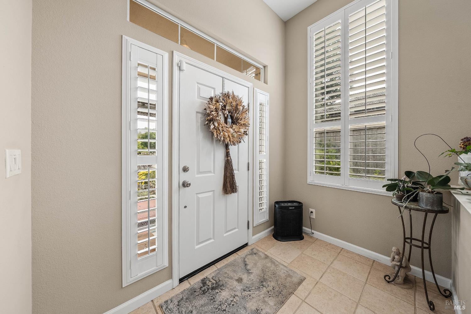 Santa Rosa, California, 95404, United States, 3 Bedrooms Bedrooms, ,2 BathroomsBathrooms,Residential,For Sale,1982129