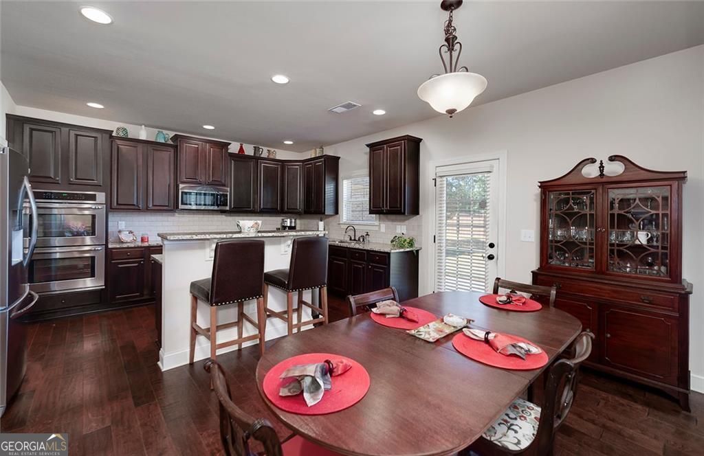 Locust Grove, Georgia, 30248, United States, 5 Bedrooms Bedrooms, ,5 BathroomsBathrooms,Residential,For Sale,1967272