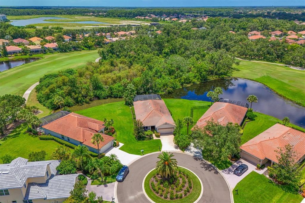 Bradenton, Florida, 34212, United States, 3 Bedrooms Bedrooms, ,2 BathroomsBathrooms,Residential,For Sale,1906883