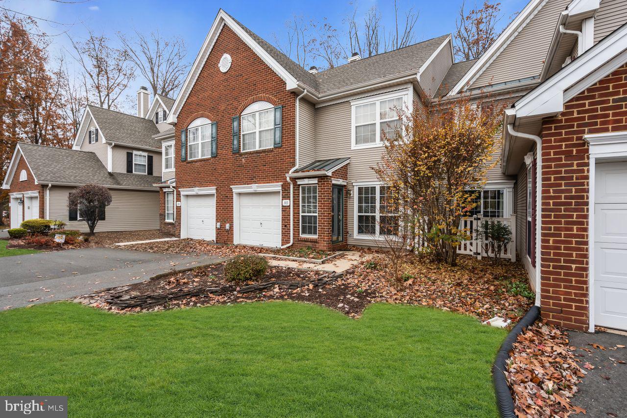 Pennington, New Jersey, 08534, United States, 3 Bedrooms Bedrooms, ,3 BathroomsBathrooms,Residential,For Sale,1987595