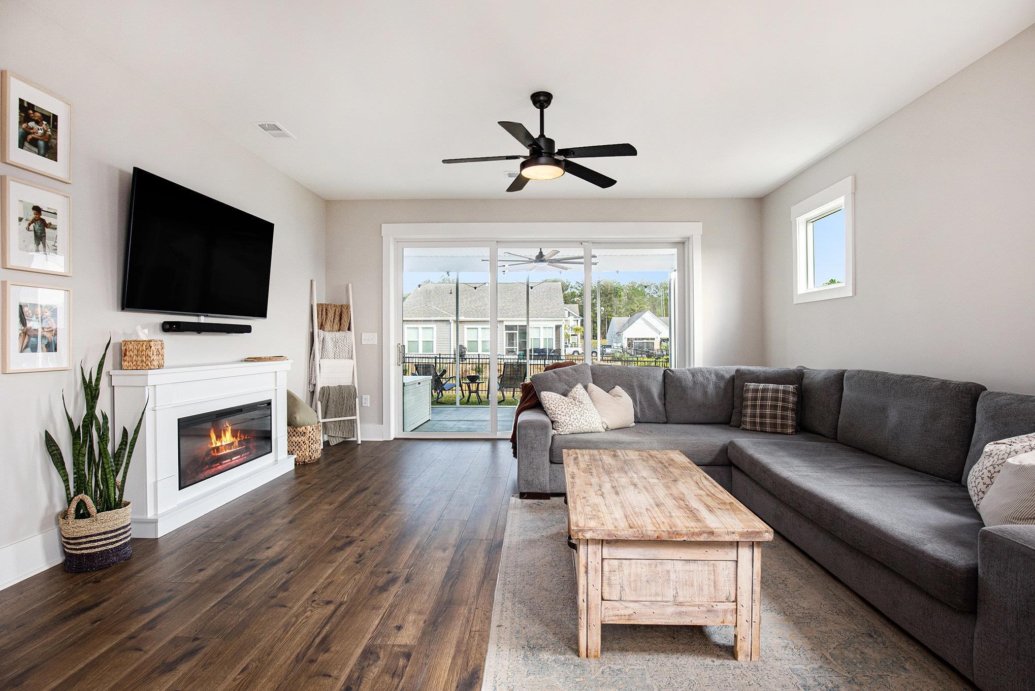Myrtle Beach, South Carolina, 29579, United States, 4 Bedrooms Bedrooms, ,3 BathroomsBathrooms,Residential,For Sale,2040510