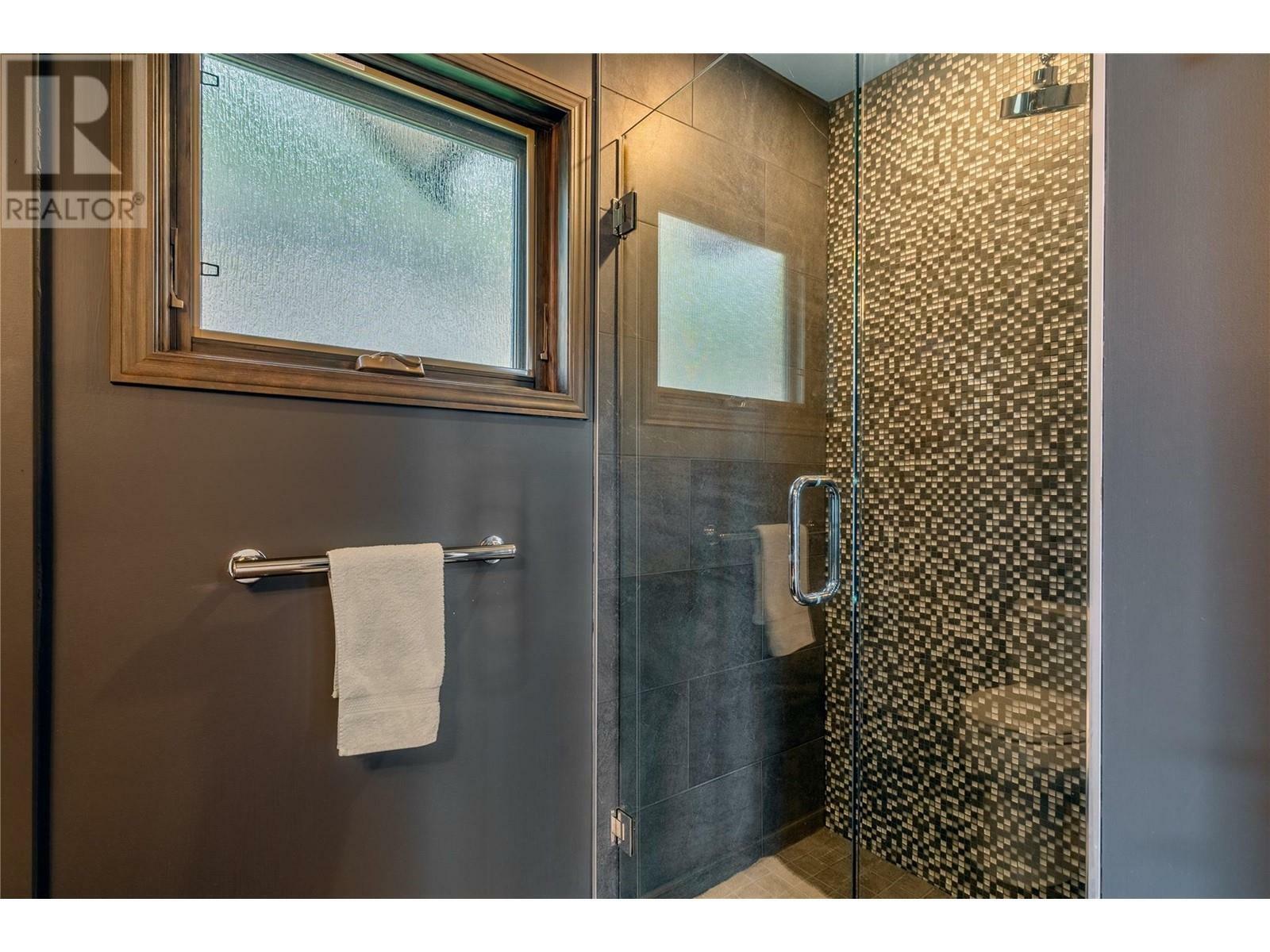 ANGLEMONT, British Columbia, V0E 1M8, CA, 5 Bedrooms Bedrooms, ,4 BathroomsBathrooms,Residential,For Sale,1838745