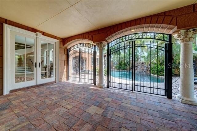 CLEARWATER BEACH, Florida, 33767, United States, 5 Bedrooms Bedrooms, ,6 BathroomsBathrooms,Residential,For Sale,1977061