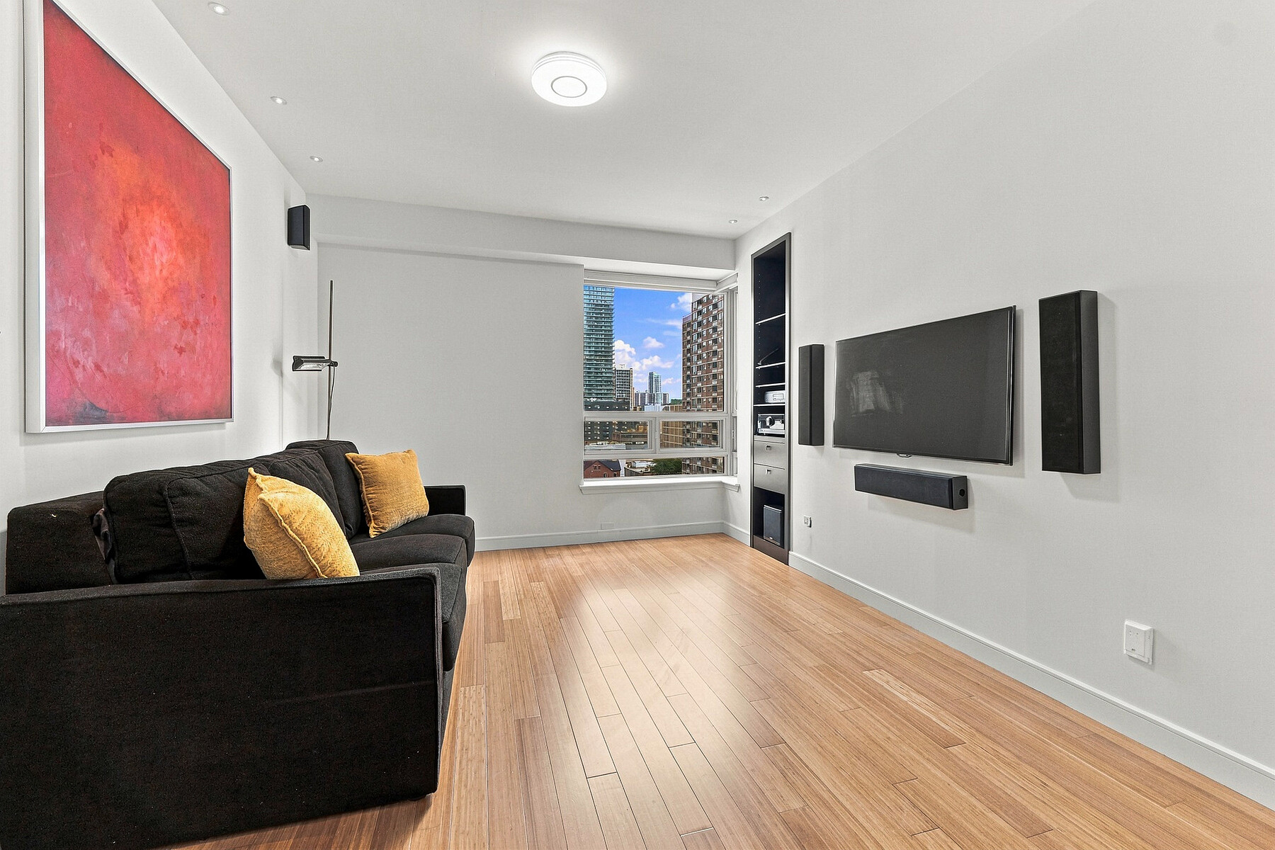  Elevated Yorkville Living - 物件實景