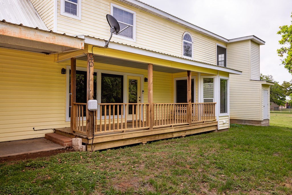 Fredericksburg, Texas, 78624, United States, 3 Bedrooms Bedrooms, ,2 BathroomsBathrooms,Residential,For Sale,1977273