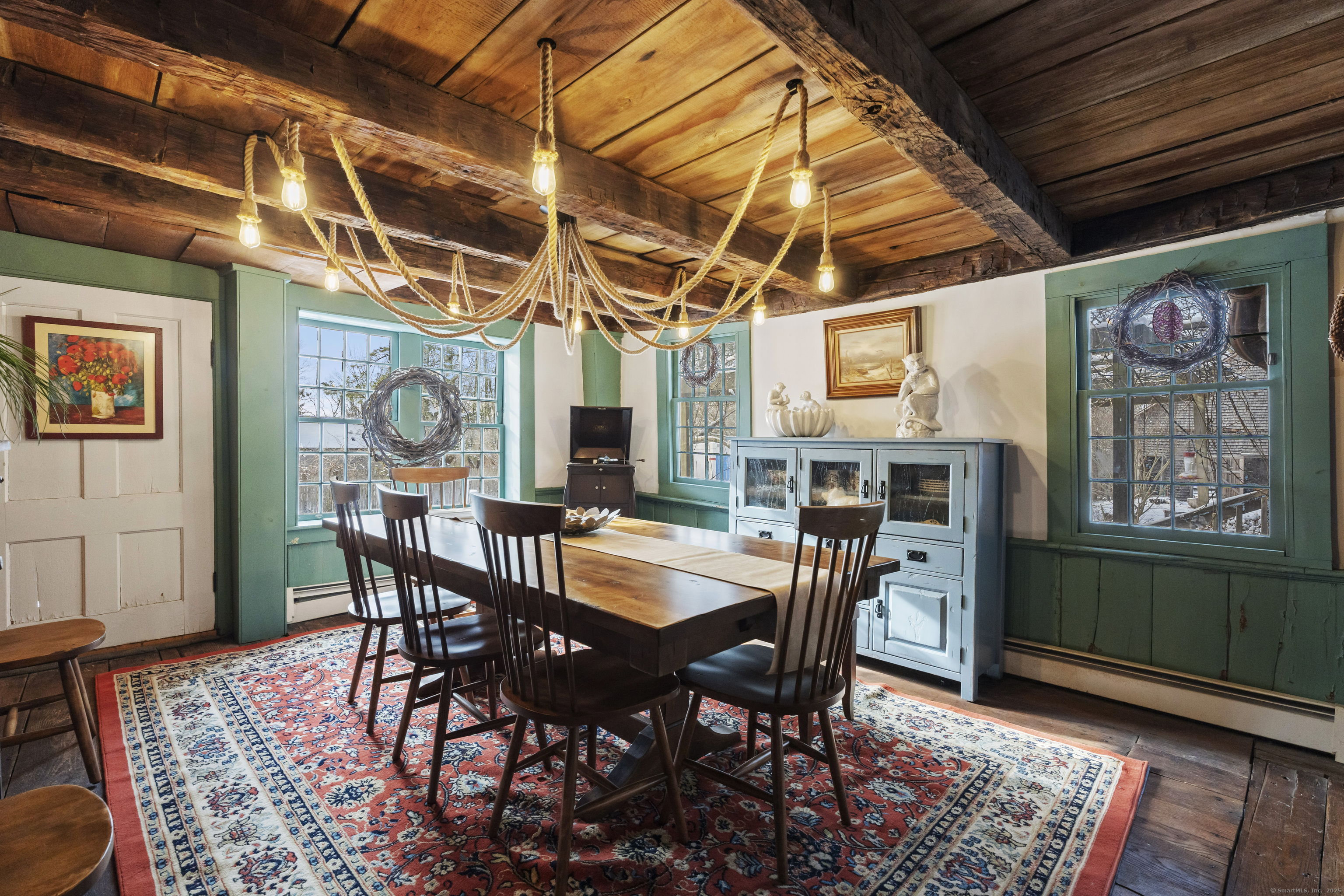 Clinton, Connecticut, 06413, United States, 4 Bedrooms Bedrooms, ,2 BathroomsBathrooms,Residential,For Sale,1998162