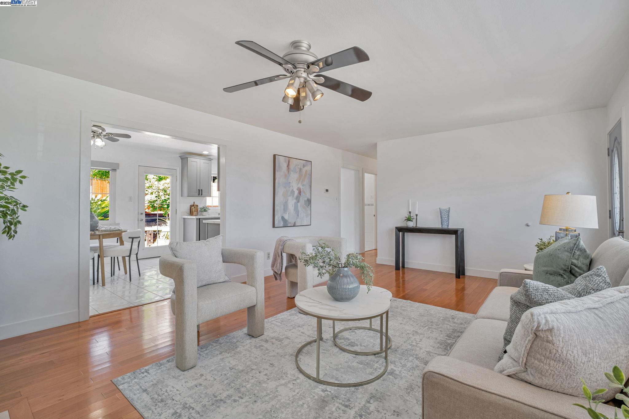 Castro Valley, California, 94546, United States, 3 Bedrooms Bedrooms, ,2 BathroomsBathrooms,Residential,For Sale,1901037