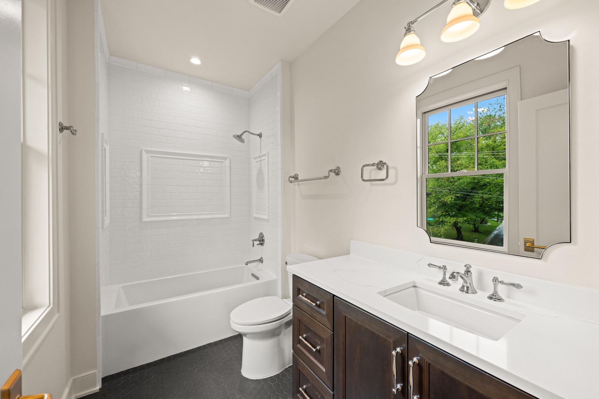  7608 Leesburg Drive, Bethesda, MD, 20817 - 物件實景