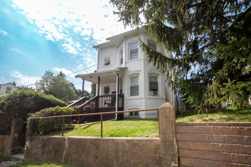 Hawthorne, New Jersey, 07506-3729, United States, 4 Bedrooms Bedrooms, ,Residential,For Sale,1979811