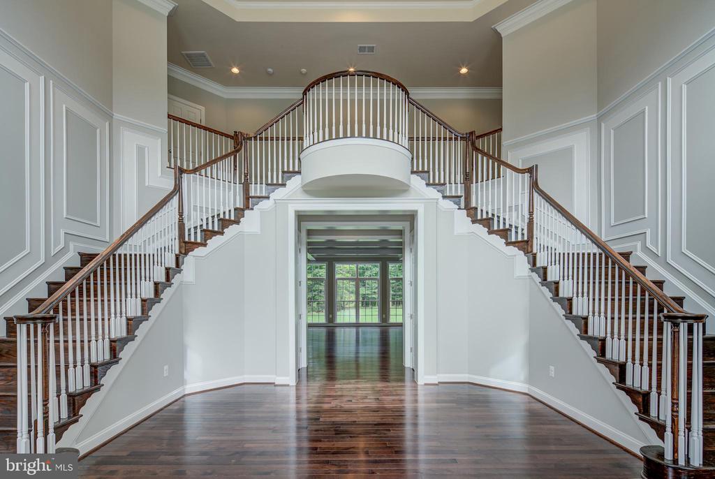 4616 Fairfax Manor Court, Chantilly, Virginia, 20151, United States, 4 Bedrooms Bedrooms, ,6 BathroomsBathrooms,Residential,For Sale,4616 Fairfax Manor Court,1430207