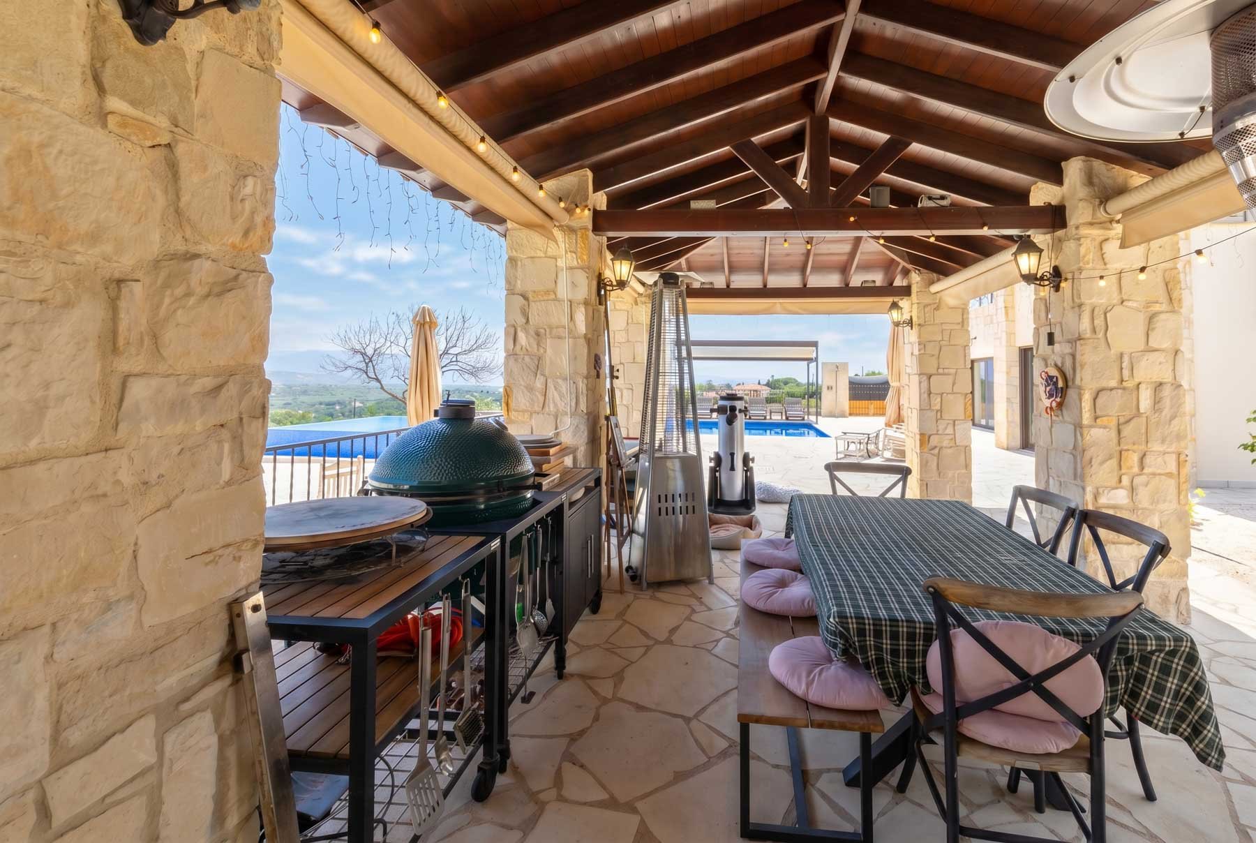  Four Plus One Bedroom Villa with Private Pool in Stroumbi, Pafos - 物件實景