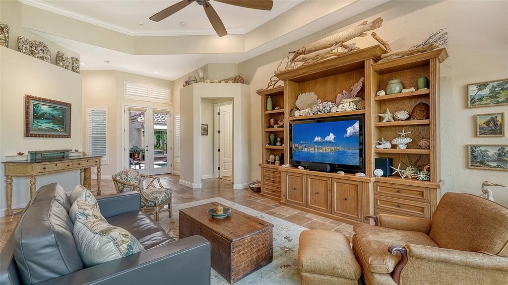 Longboat Key, Florida, 34228, United States, 3 Bedrooms Bedrooms, ,4 BathroomsBathrooms,Residential,For Sale,1986320