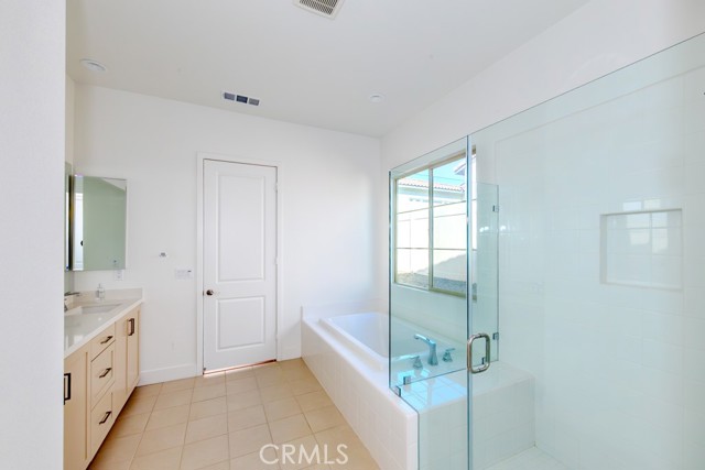 Corona, California, 92883, United States, 3 Bedrooms Bedrooms, ,3 BathroomsBathrooms,Residential,For Sale,1842584