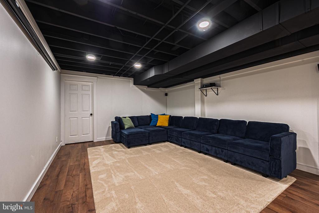 Egg Harbor Township, New Jersey, 08234, United States, 4 Bedrooms Bedrooms, ,3 BathroomsBathrooms,Residential,For Sale,1975981