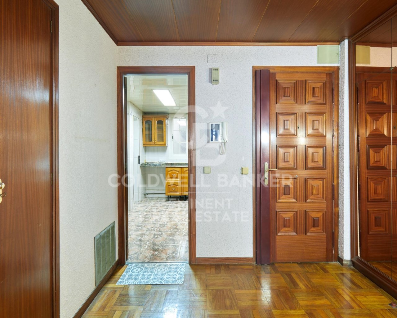 Barcelona, Catalonia, ES, 4 Bedrooms Bedrooms, ,2 BathroomsBathrooms,Residential,For Sale,1838082