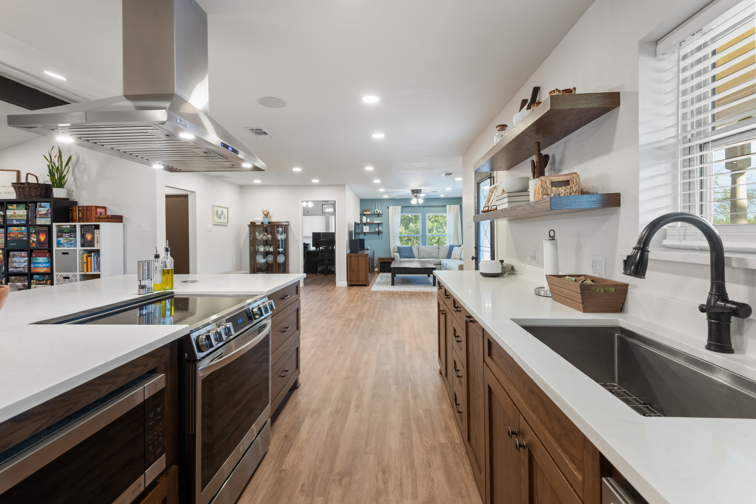  911 Clearview Street - 物件實景