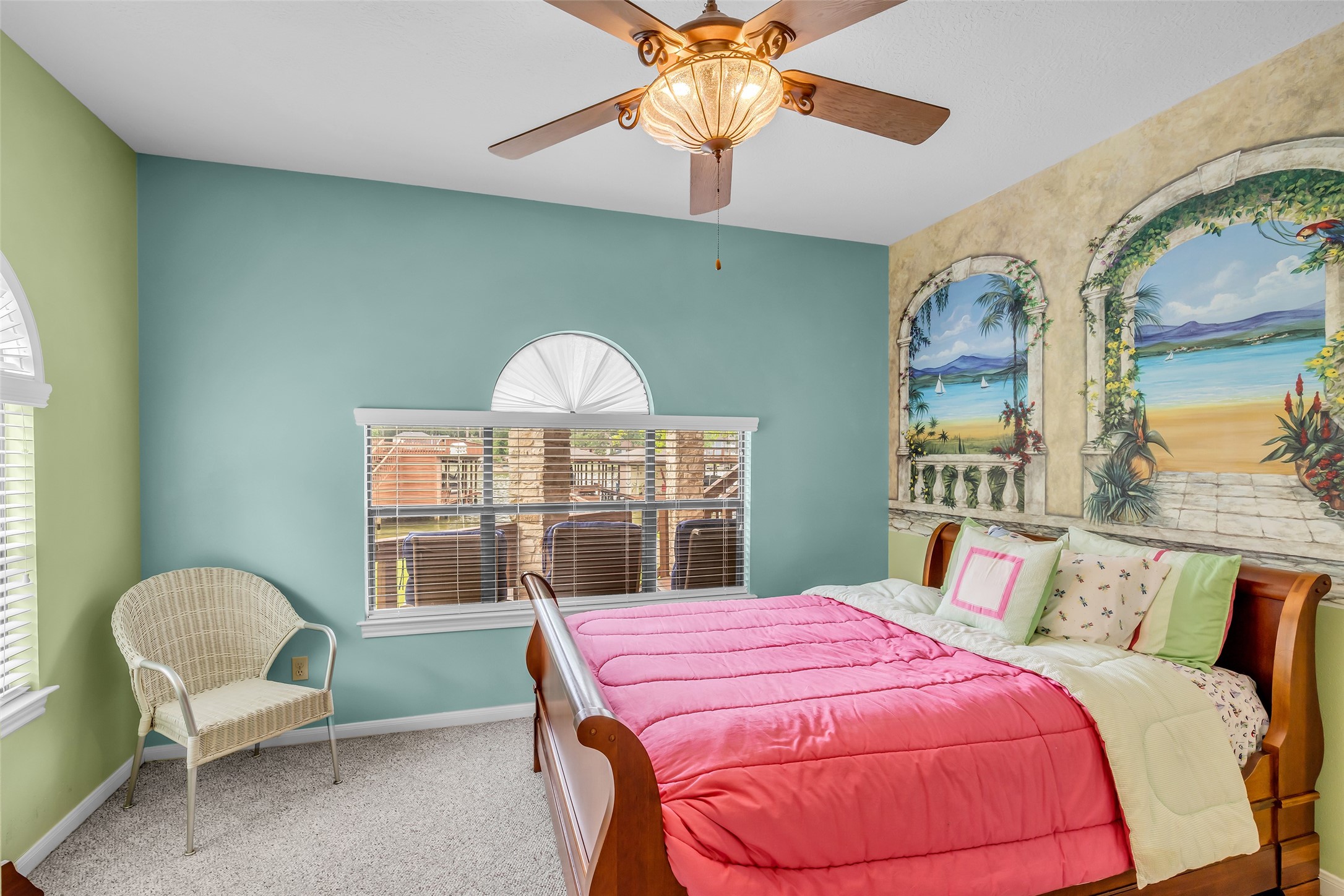  33 Harbour Point Circle - 物件實景