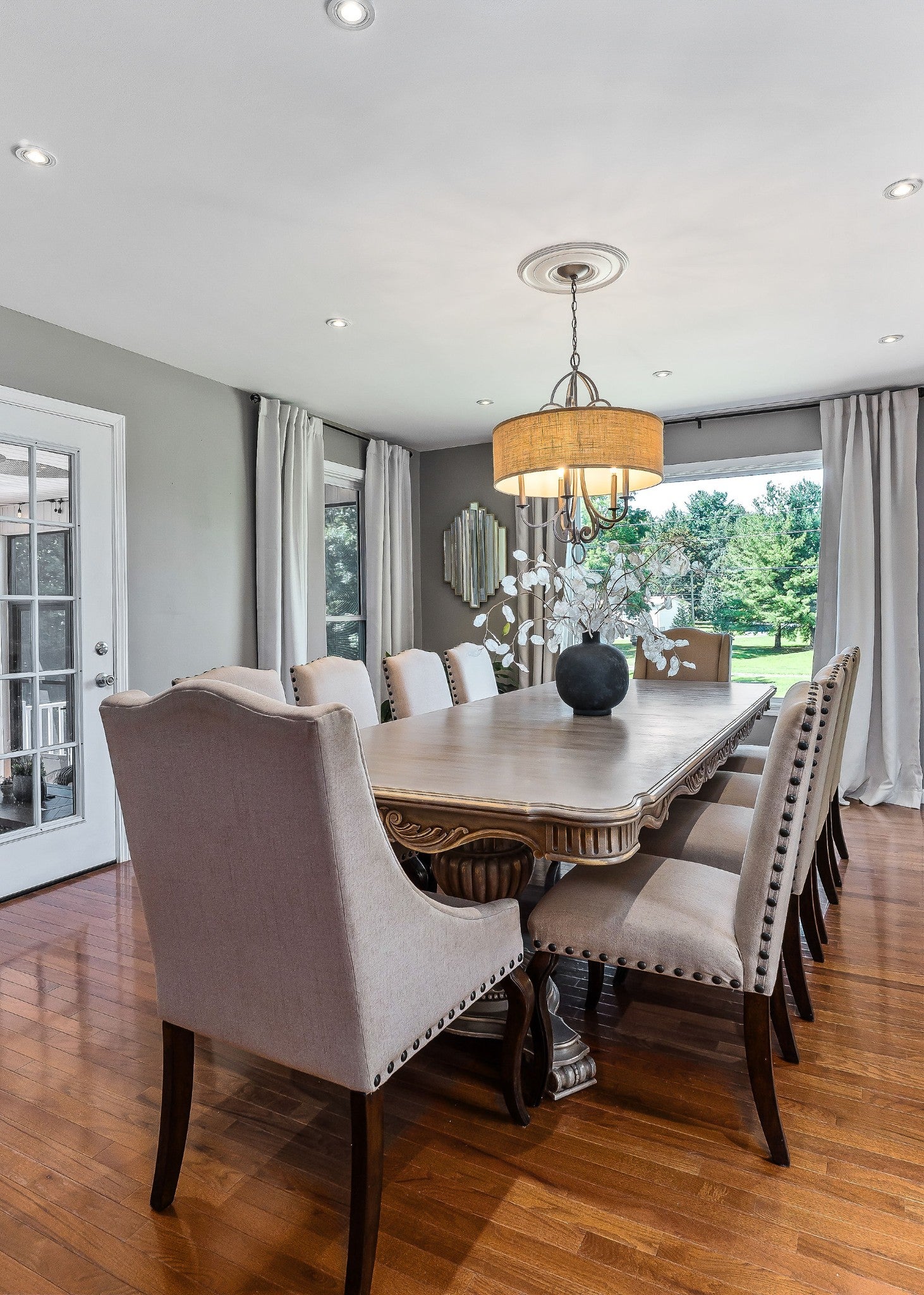 Smithville, Tennessee, 37166, United States, 1 Bedroom Bedrooms, ,4 BathroomsBathrooms,Residential,For Sale,2006606