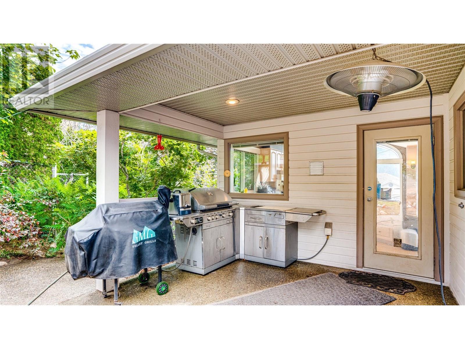 VERNON, British Columbia, V1B 2W8, CA, 5 Bedrooms Bedrooms, ,3 BathroomsBathrooms,Residential,For Sale,1901364