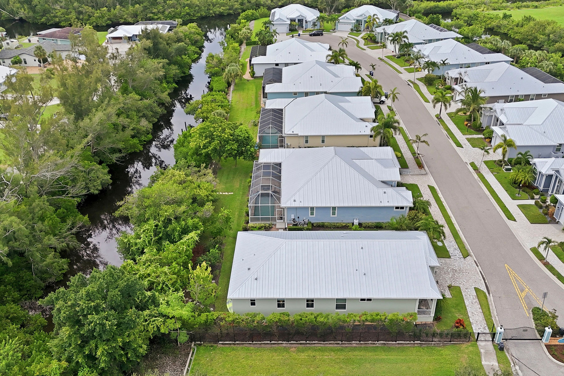  COTTAGES OF CURRY CREEK - 物件實景