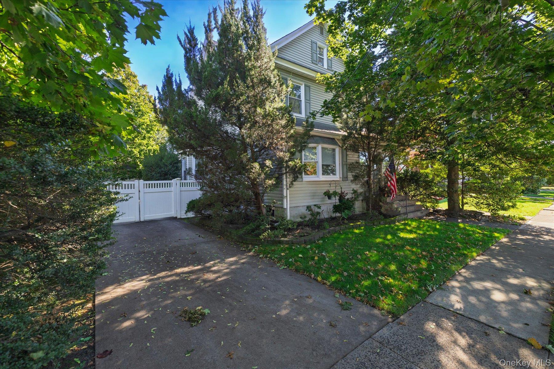 Stevens St, Oceanside, NY 11572 #1