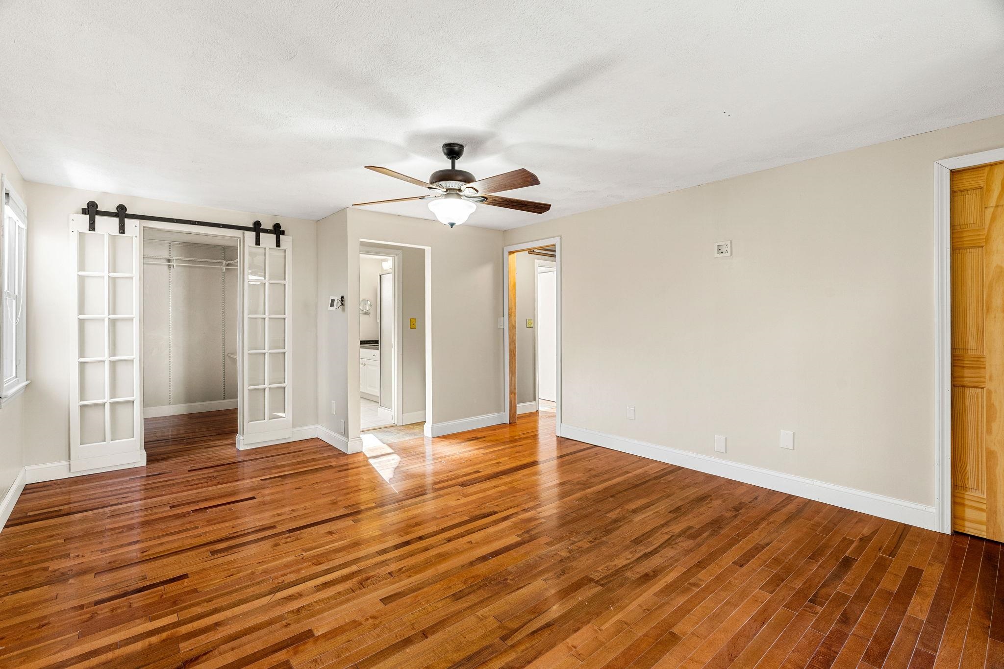 Londonderry, New Hampshire, 03053, United States, 3 Bedrooms Bedrooms, ,4 BathroomsBathrooms,Residential,For Sale,2002282