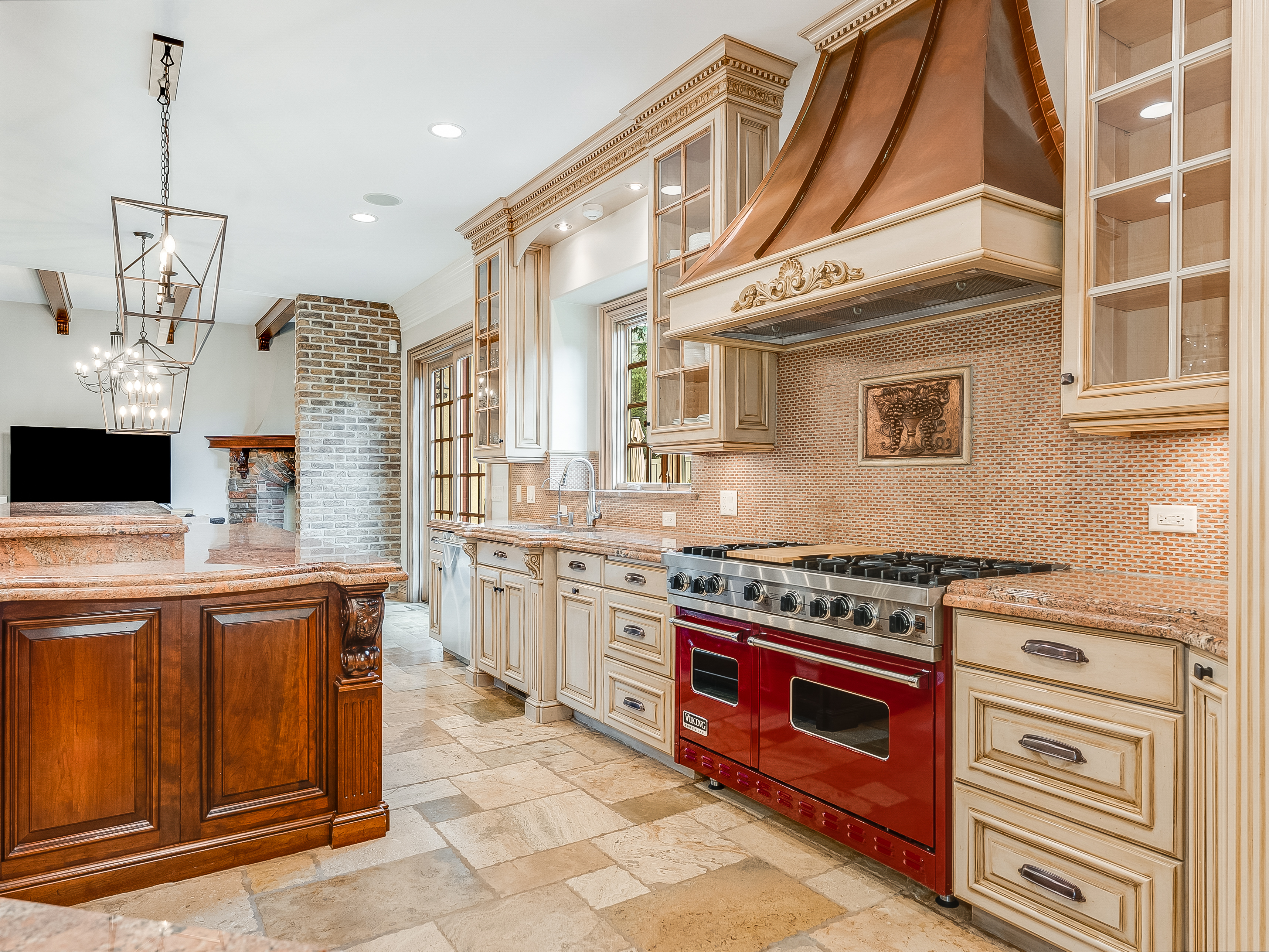  Experience Exceptional Luxury Living in Naperville