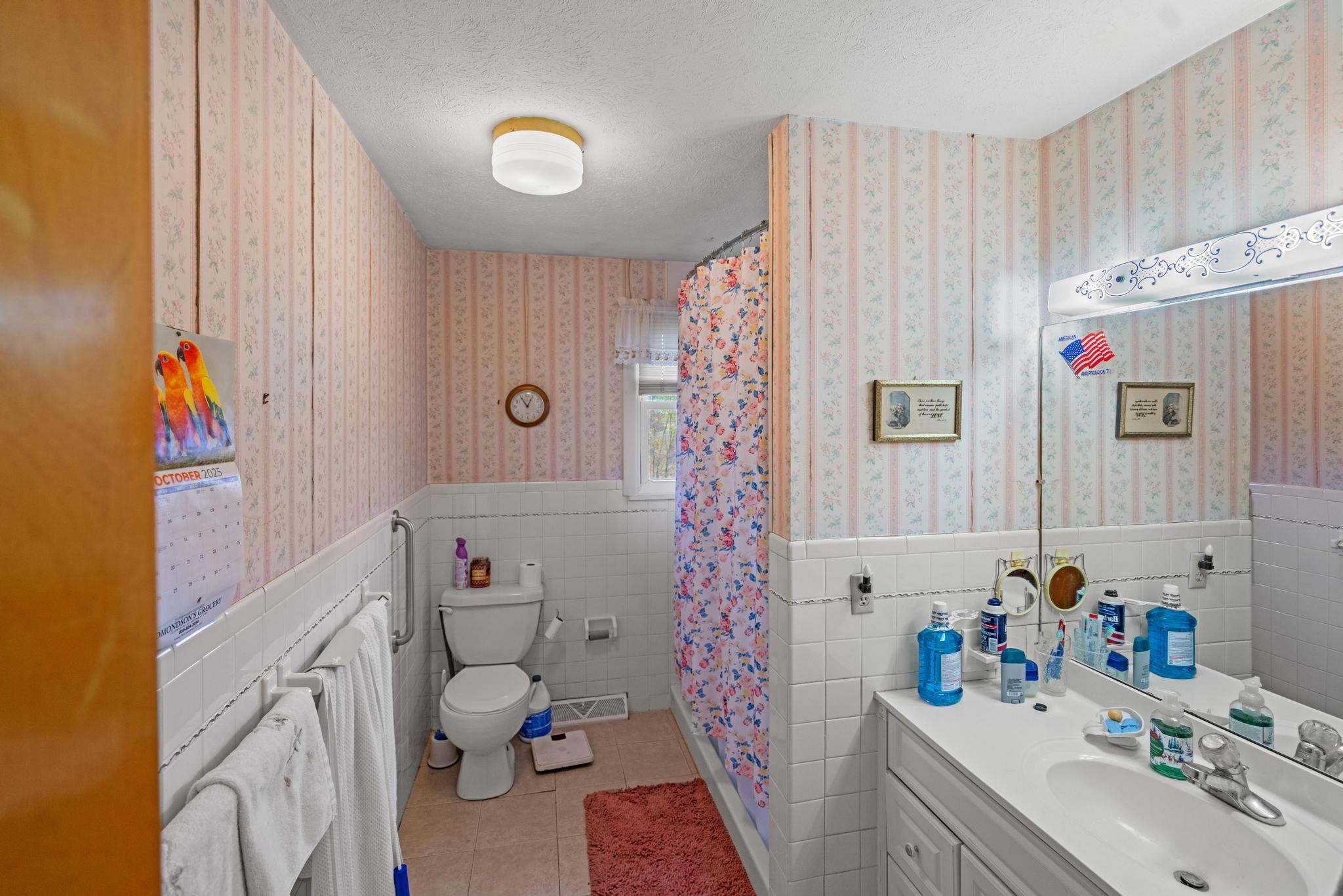 Williamstown, Kentucky, 41097, United States, 3 Bedrooms Bedrooms, ,1 BathroomBathrooms,Residential,For Sale,1995812