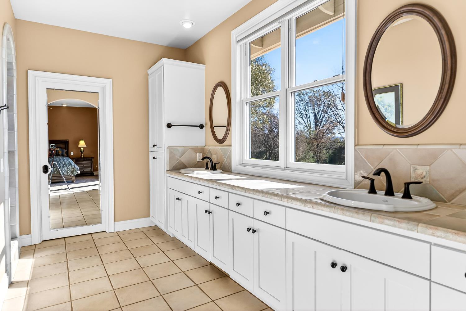Grass Valley, California, 95949, United States, 3 Bedrooms Bedrooms, ,3 BathroomsBathrooms,Residential,For Sale,2048719