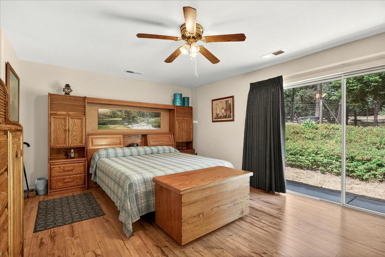 Oakhurst, California, 93644, United States, 4 Bedrooms Bedrooms, ,2 BathroomsBathrooms,Residential,For Sale,1922823
