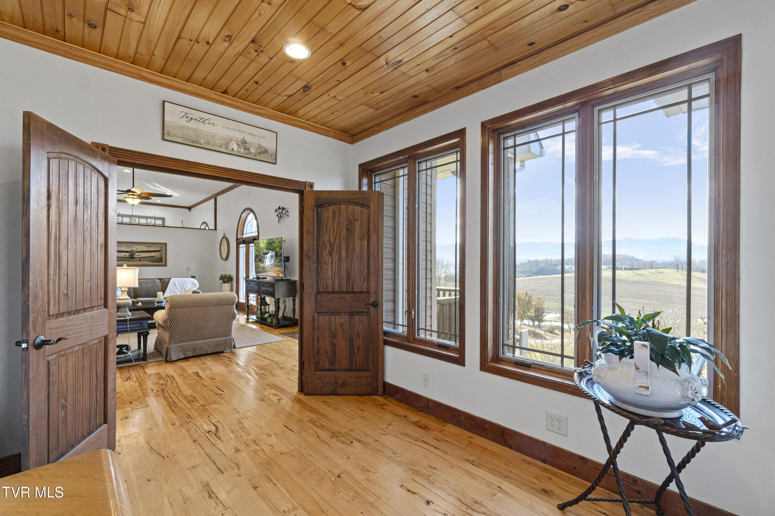 Parrottsville, Tennessee, 37843, United States, 5 Bedrooms Bedrooms, ,4 BathroomsBathrooms,Residential,For Sale,2005757